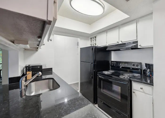 Northcliffe 407 I Fully Furnished 2 Bedroom 2bth * Winston-Salem